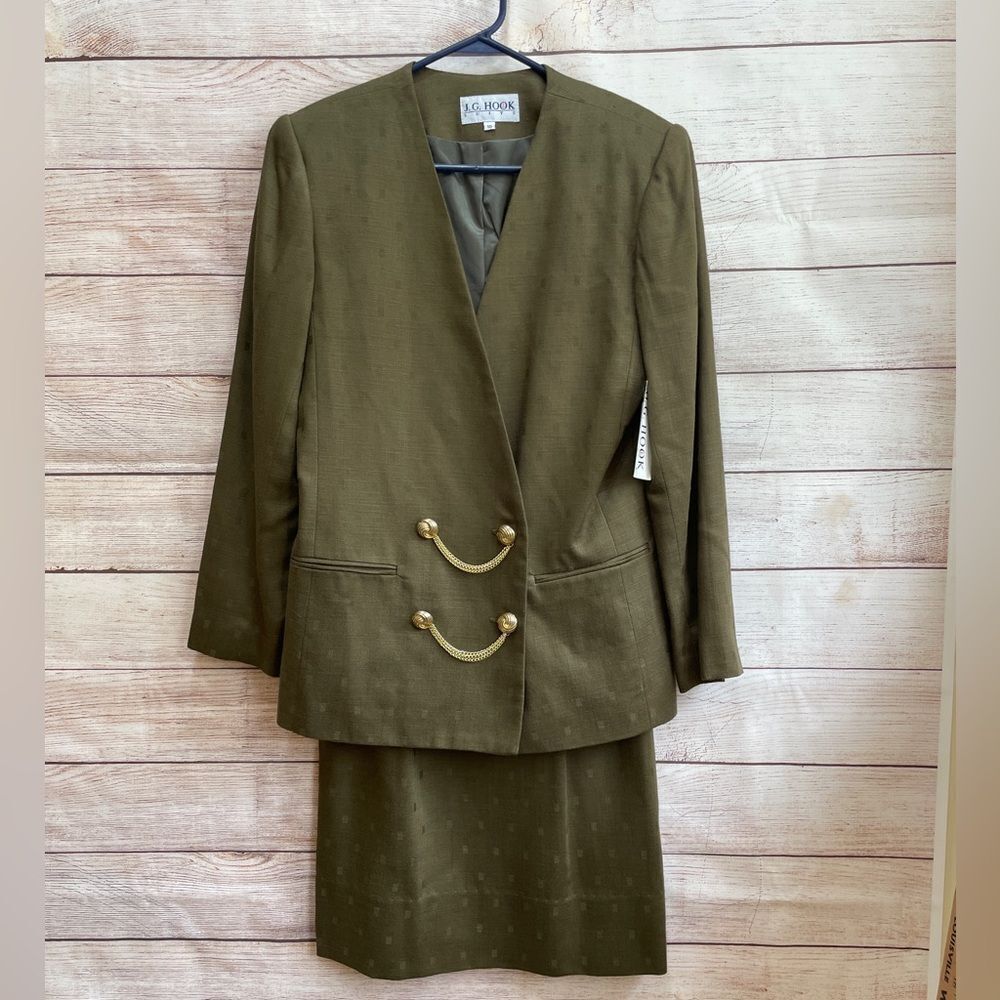 VINTAGE NEW WITH TAGS JG HOOK BLAZER AND SKIRT SET IN OLIVE GREEN